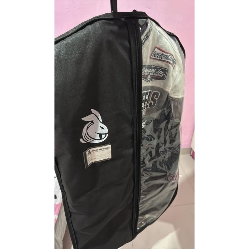 rabbit and wheels combo white