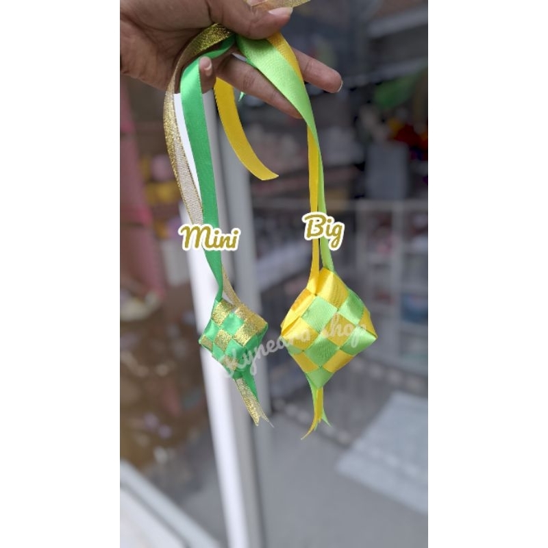 

hiasan ketupat lebaran untuk parcel dan hampers