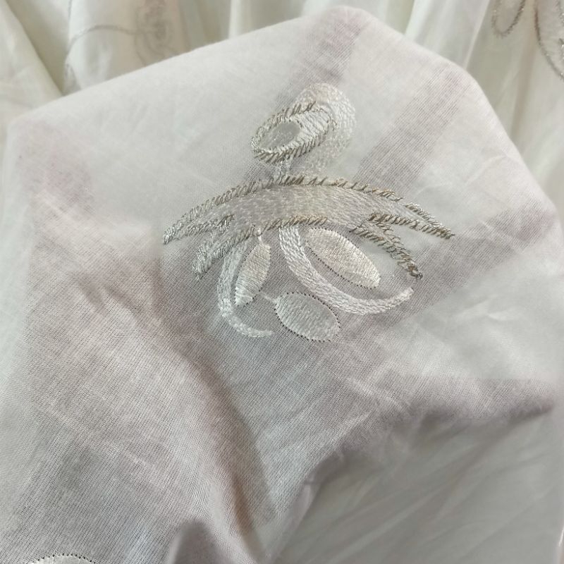 Kain Katun Bordir - Kain Katun Bordir Motif Bunga Import - Kain Prada Katun Paris Embroidery Garmen 