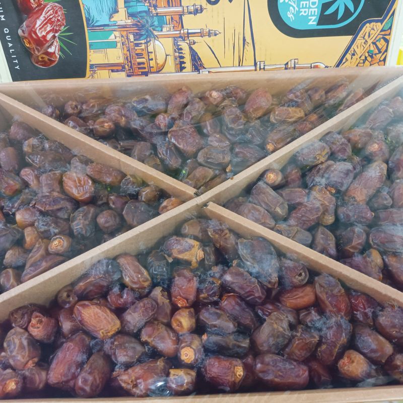 

Kurma Mesir Golden River 10kg