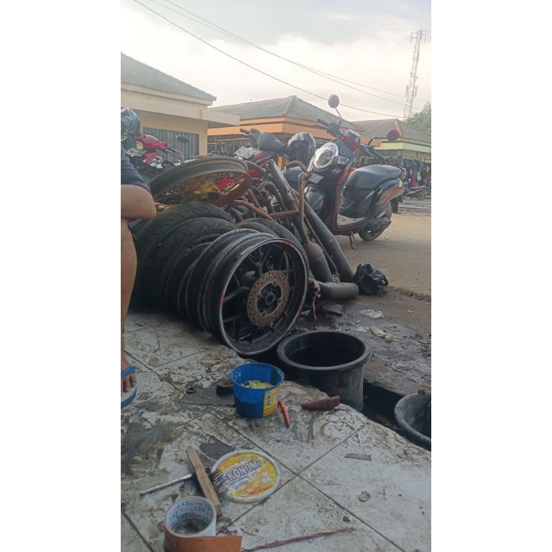 Jual Sparepart Bekas Original Lepasan Sepeda Motor Lengkap