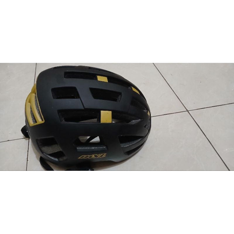 Helm Sepeda MXL