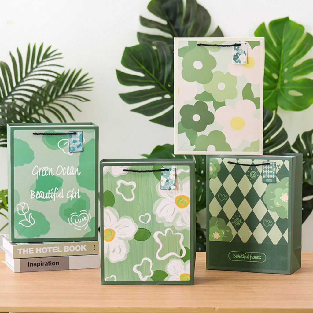 

[randomstuff] Paper Bag Hijau Daun Bunga Goodie Bag Green Flower Tas Kado Tali Atas Tempat Souvenir