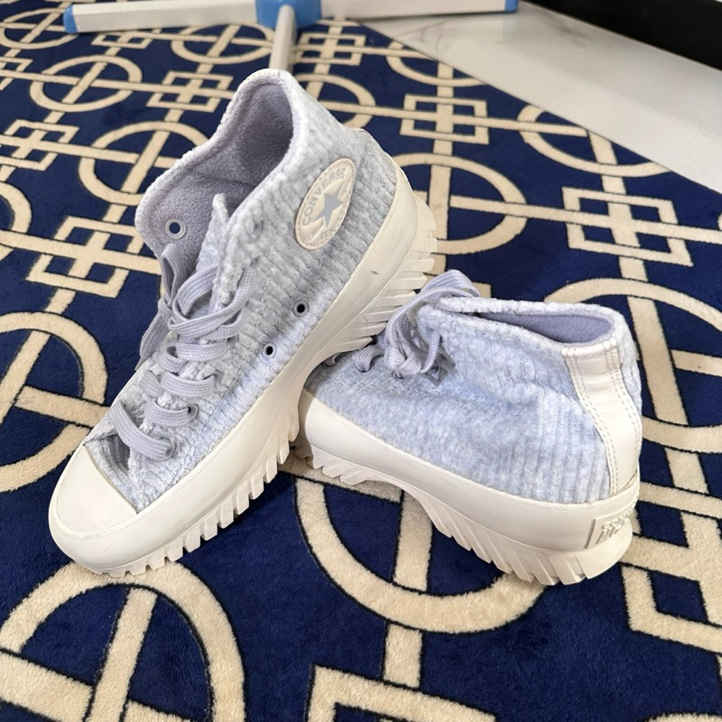 Chuck Taylor All Star Lugged 2.0 Velour