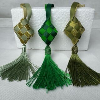 

1 Buah Hiasan Lebaran | Aplikasi Ketupat Pita