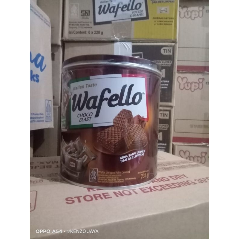 

WAFELLO COKLAT WAFER KALENG 234gr/pcs