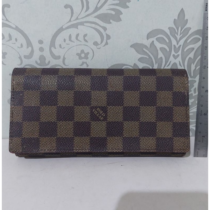 Dompet wanita branded coklat 2 preloved