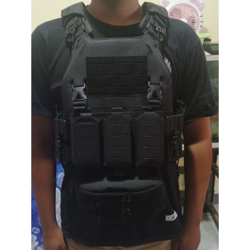 rompi,bodyveset  tactical  rompi brimob polisi tni  rompi  laser