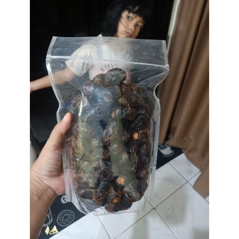 

kurma 1 kg