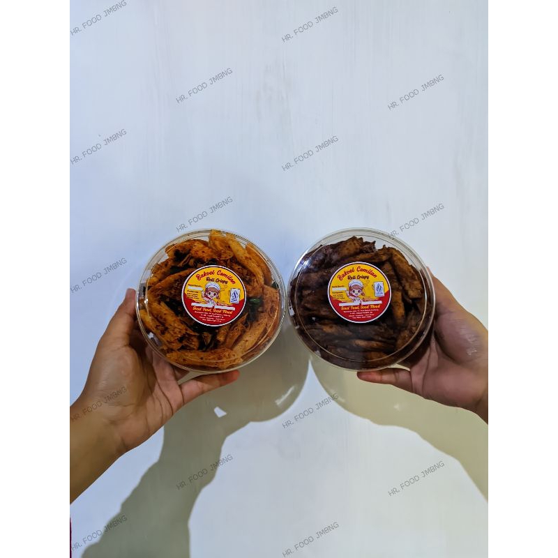 

ROLL KRISPY CAMILAN KELUARGA 250 Gram, rasa coklat, pedas, pedas daun jeruk, original