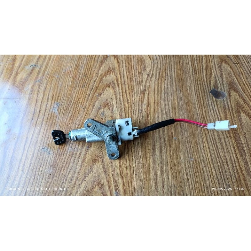 Kunci kontak Yamaha Mio copotan dari motor/kunci kontak Yamaha mio/kunci kontak/kunci Mio