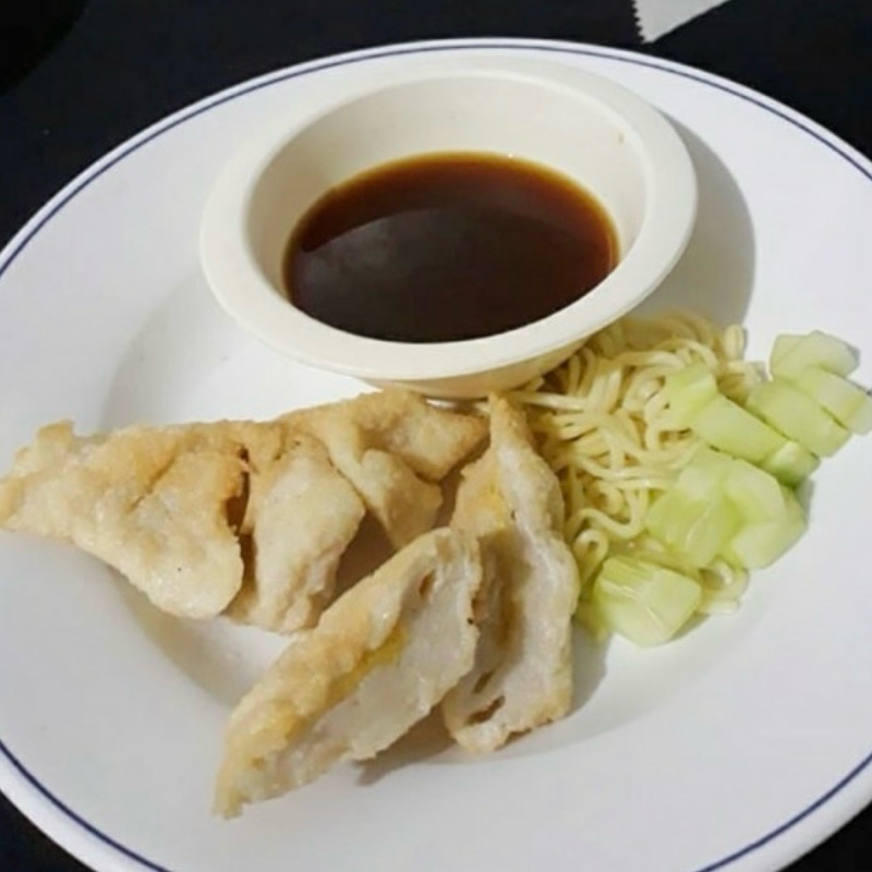 

PEMPEK PALEMBANG ASLI IKAN ISI 3PCS