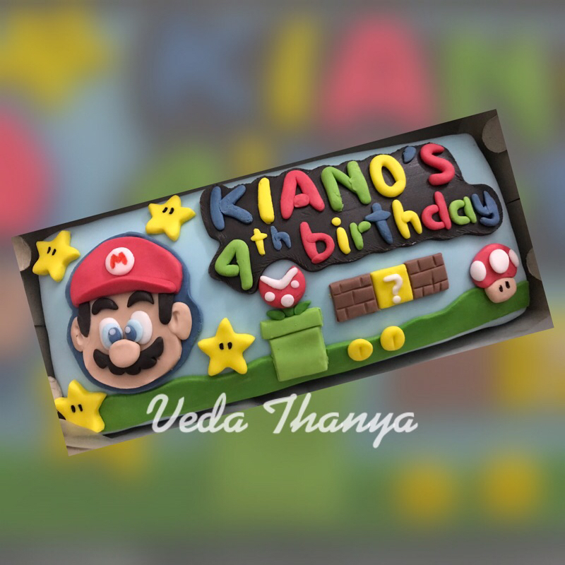 

cake ultah / gift / kue ulang tahun/ kue murah/ hadiah/ kue fondant / kue ultah