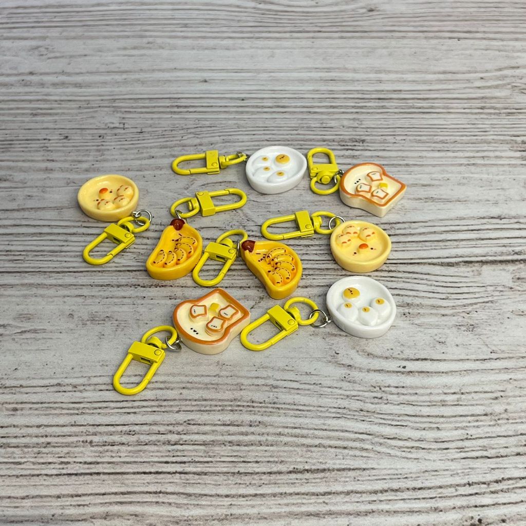 Gantungan Kunci Resin Breakfast Telur Roti Pisang Super CUTE LUCU Warna Kuning Harga Termurah Favori