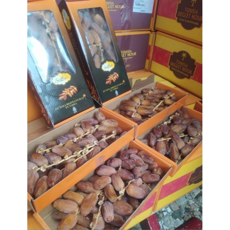

KURMA TUNISIA KURMA TANGKAI KURMA KERING ASLI ENAK 400 gram