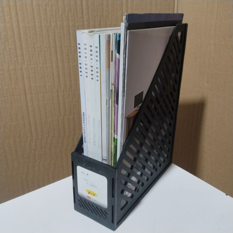 

Box File plastik warna hitam rakitan