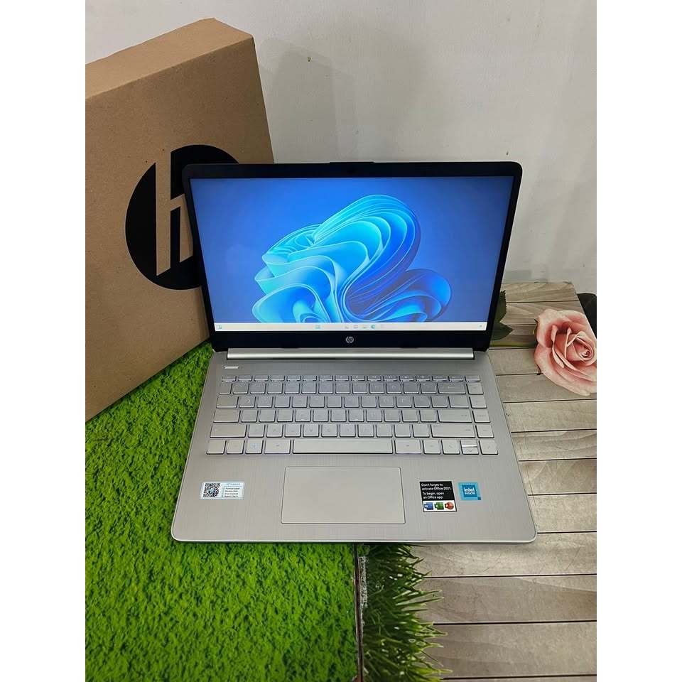 LAPTOP BARU HP 14S - DQ2614TU INTEL CORE I3-11th RAM  4GB SSD 512GB LAYAR 14"INCH FHD WINDOWS 11
