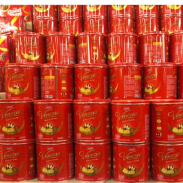 

VENEZIA ARNOTS BISKUIT KALENG 250gr 1 dus isi 12