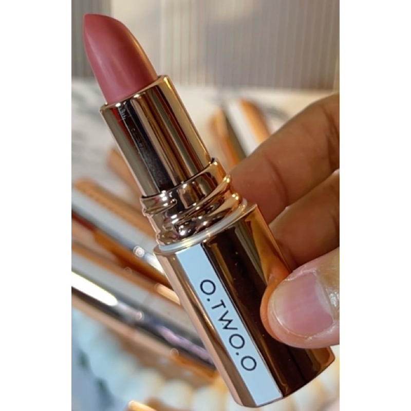 Lipstik Otwoo Matte longlasting