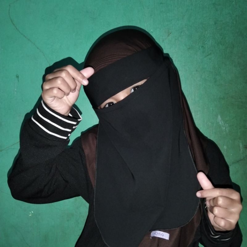 Cadar Anak Badana Wolfis Niqob Nikab