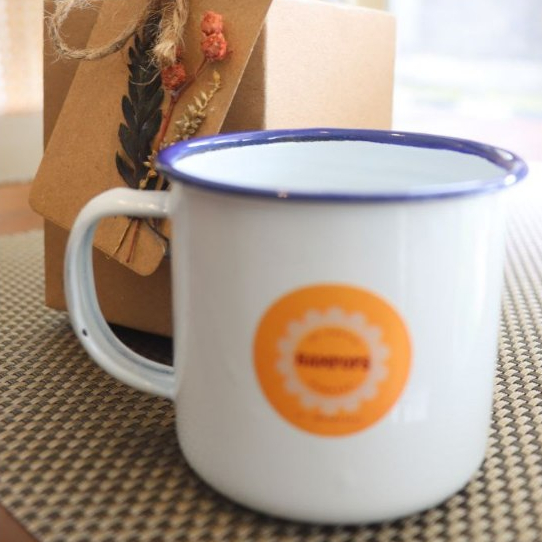 Hampops Cangkir Enamel Souvenir