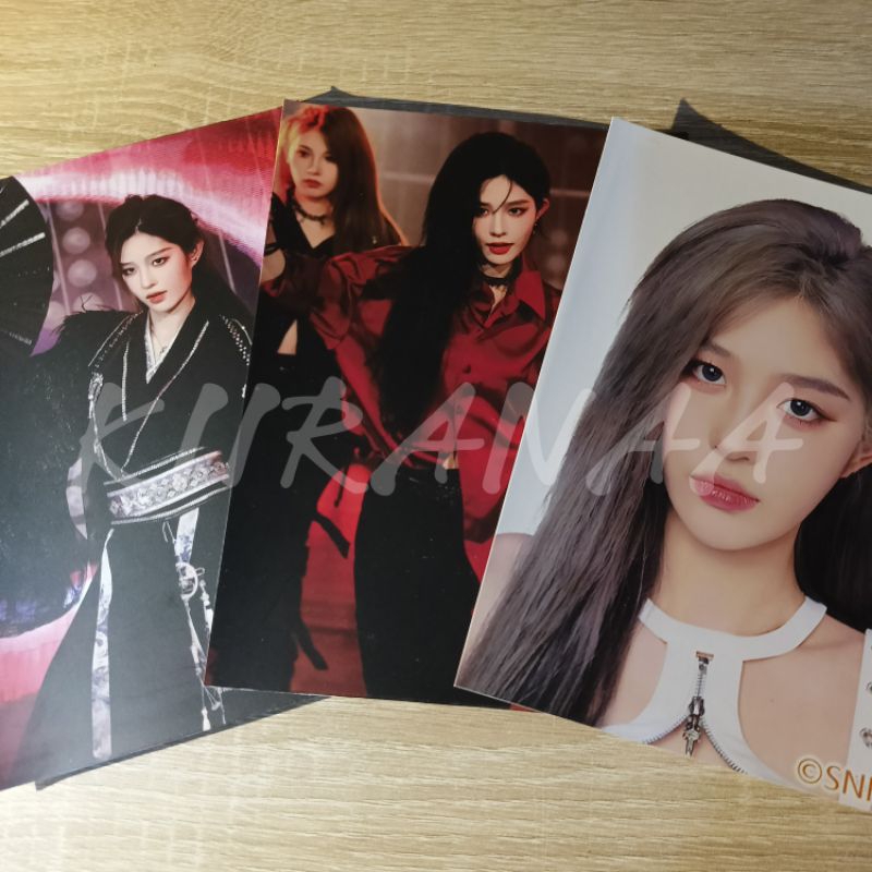 Poster A5 SNH48 [isi 3pcs] Wangyi Zhou Shiyu Yuan Yiqi Zheng Danni