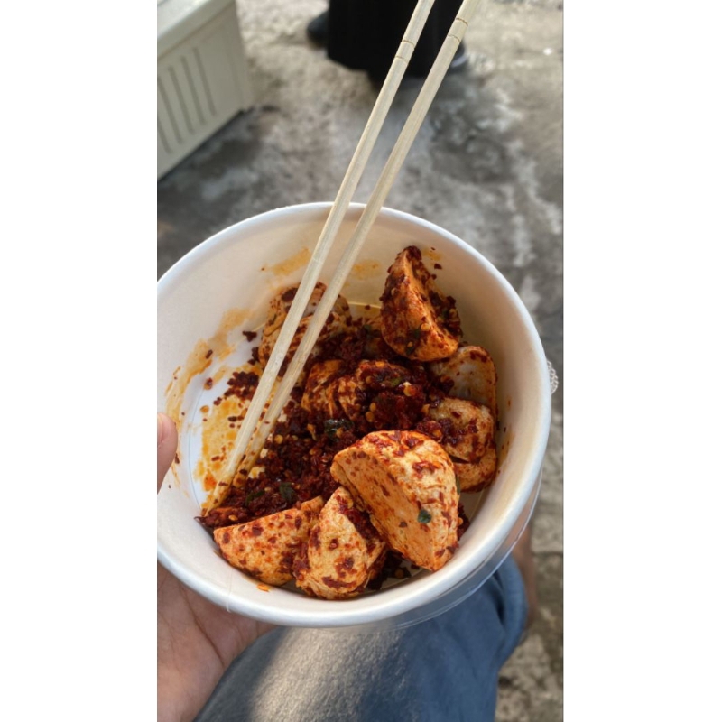 

BASRENG SETENGAH MATANG BUMBU CHILLI OIL SIP NGEMIL KHAS LOMBOK