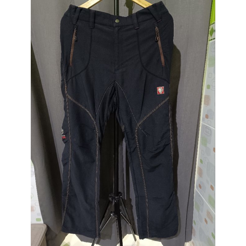 Celana Gunung Black Yak