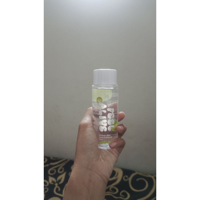 PRETTYWELL FEEL ALIVE Gentle Exfoliating Toner (preloved)
