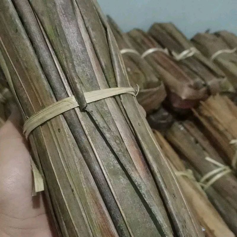 

Gula Aren Asli Khas Taraju Bungkus Daun