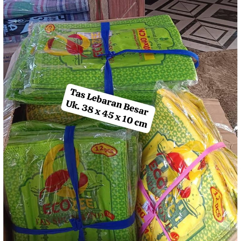 

Tas Lebaran Besar Uk. 38 x 45 cm per pack 12 pcs
