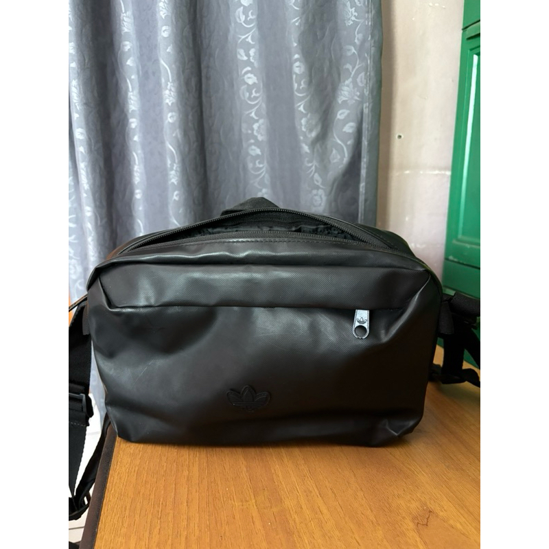 Preloved RIFTA WAISTBAG ORIGINAL ORI TAS ADIDAS HK9628