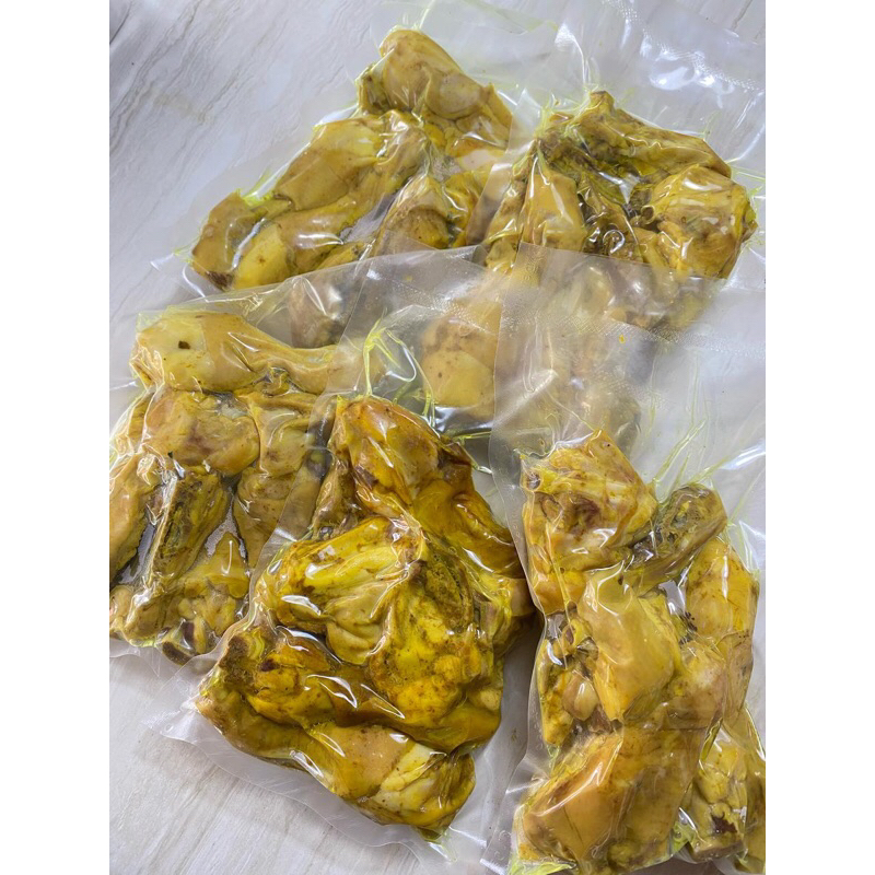 

AYAM UNGKEP 1/2 EKOR