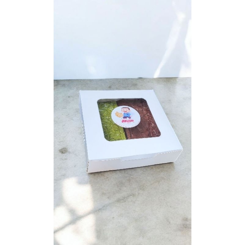 

classic / matcha fudgy brownies 20x20