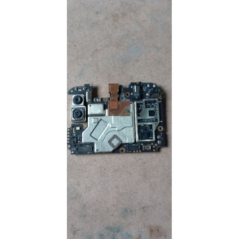 hp minus,mesin redmi 7 ram3 nyangkut akun mi(baca deskripsi)