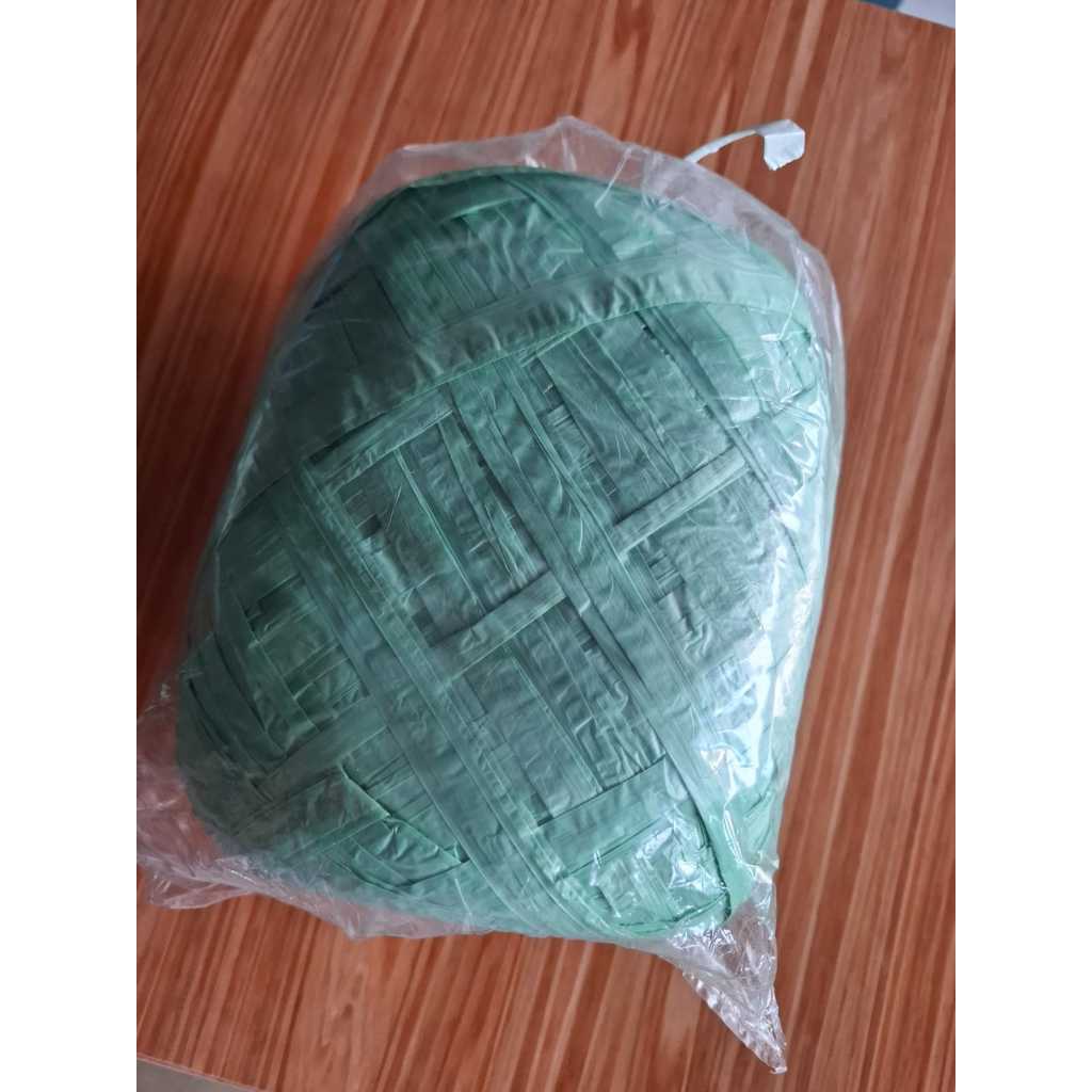 

Tali Rafia 1x10 GoldCoin Berkulita Tinggi - Tinggi Kualitas