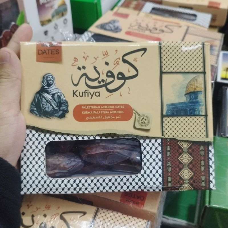 

Kurma Kufiya Medjoul Original kurma segar berkualitas 100% kemasan 1kg
