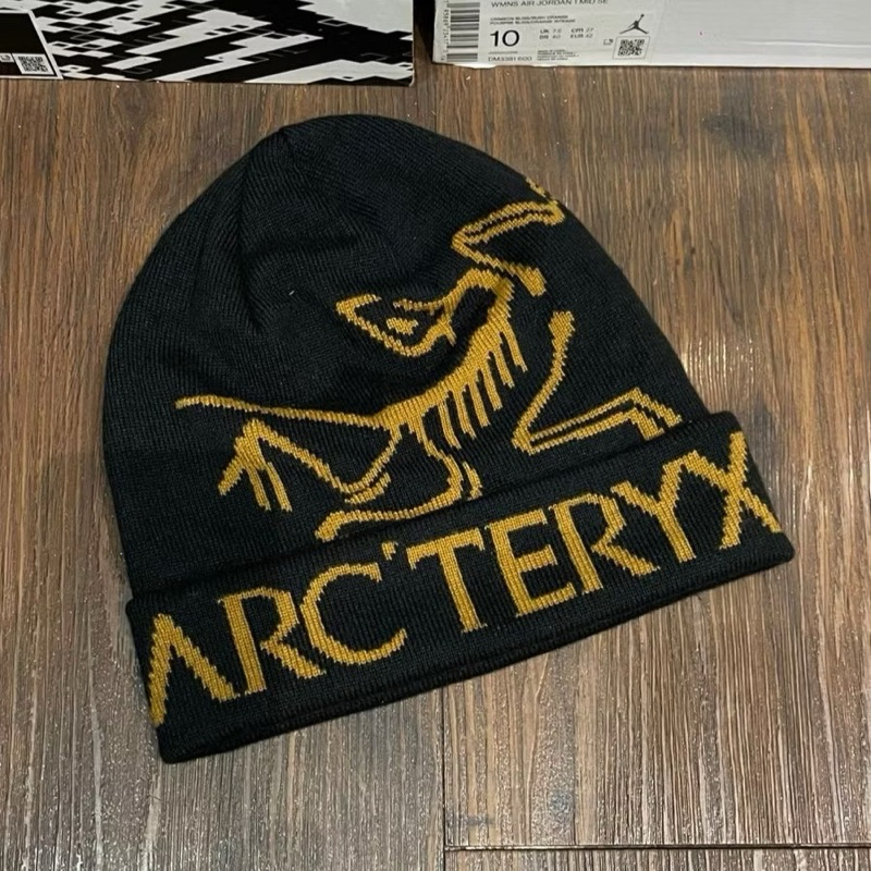 Topi Kupluk Beanie Arcteryx