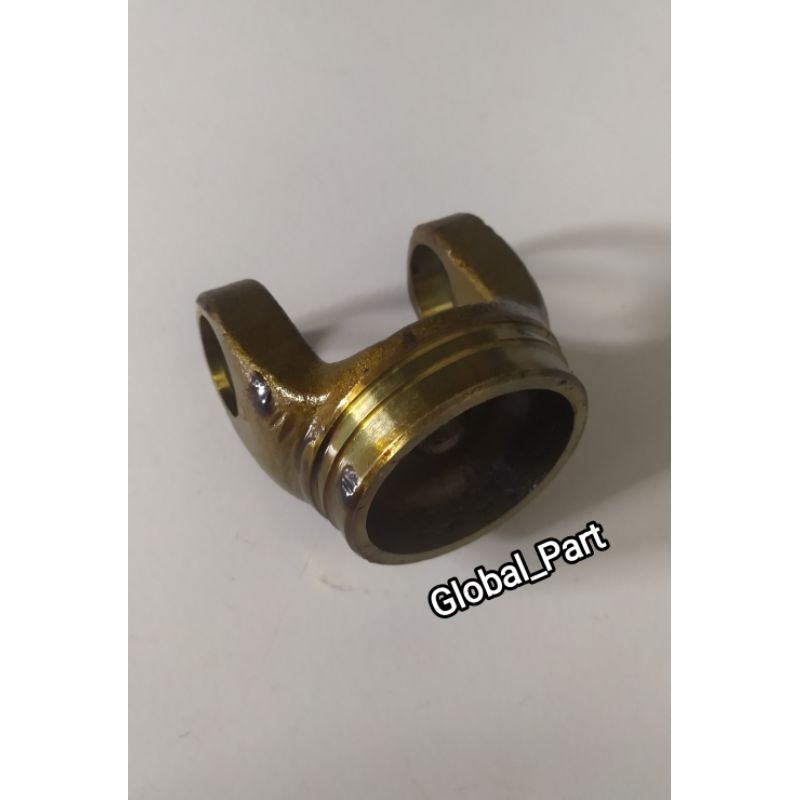 ball yoke L300 plange flange cross joint kepala rumah join kopel propeller shaft Mitsubishi L 300 be