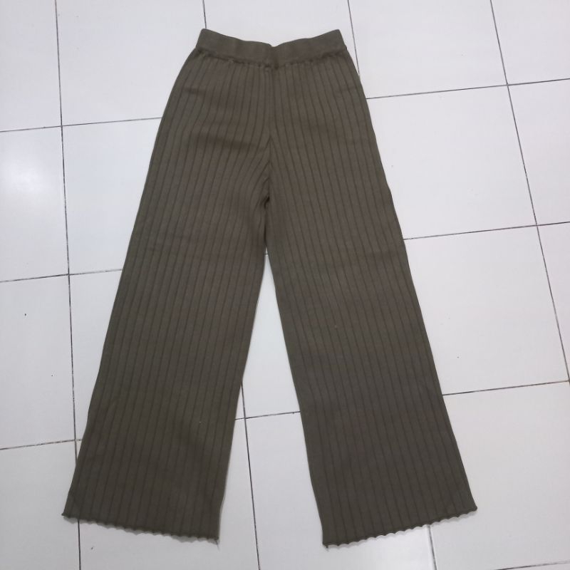 Macaroon Celana Kulot Olive