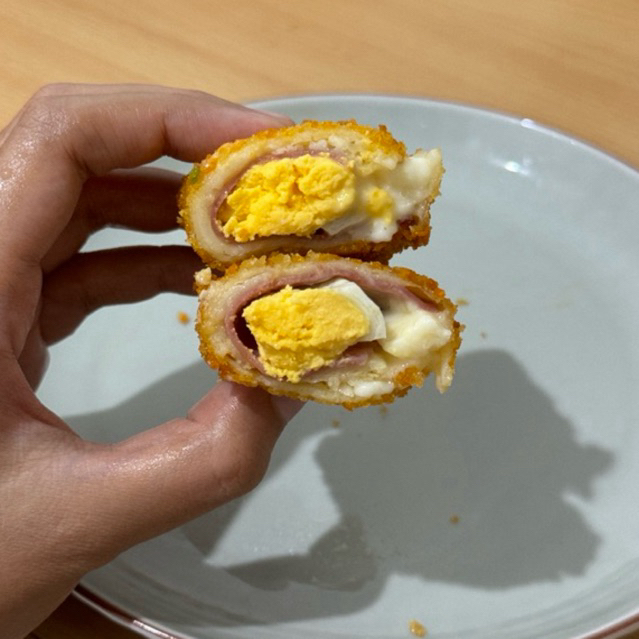 

RISOLES SMOKEBEEF MAYO risoulmade.id