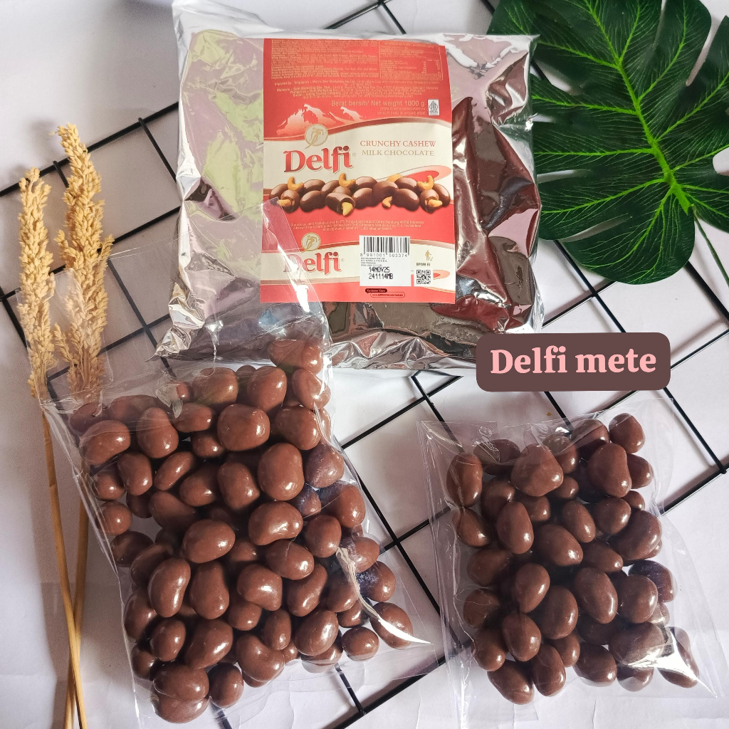 

COKLAT DELFI CRUNCHY CASHEW 500GR | COKLAT DELFI ALMOND | COKELAT CHOCOLATE HAMPERS LEBARAN |