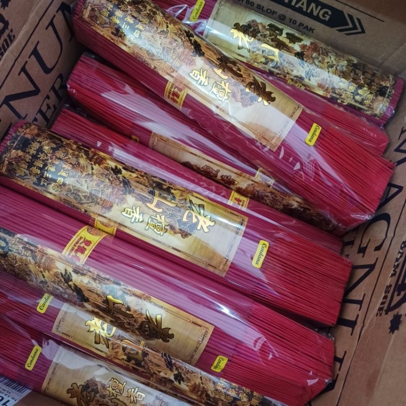 DUPA HIO AROMA CENDANA 1 KG MERAH