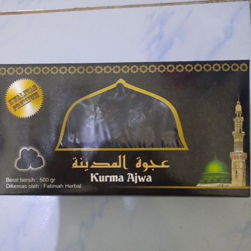 

kurma ajwa