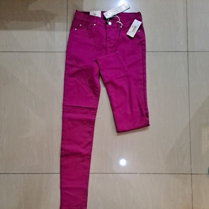 Baru. Bisa tawar Celana Jeans Anak Perempuan Asli Lebanon