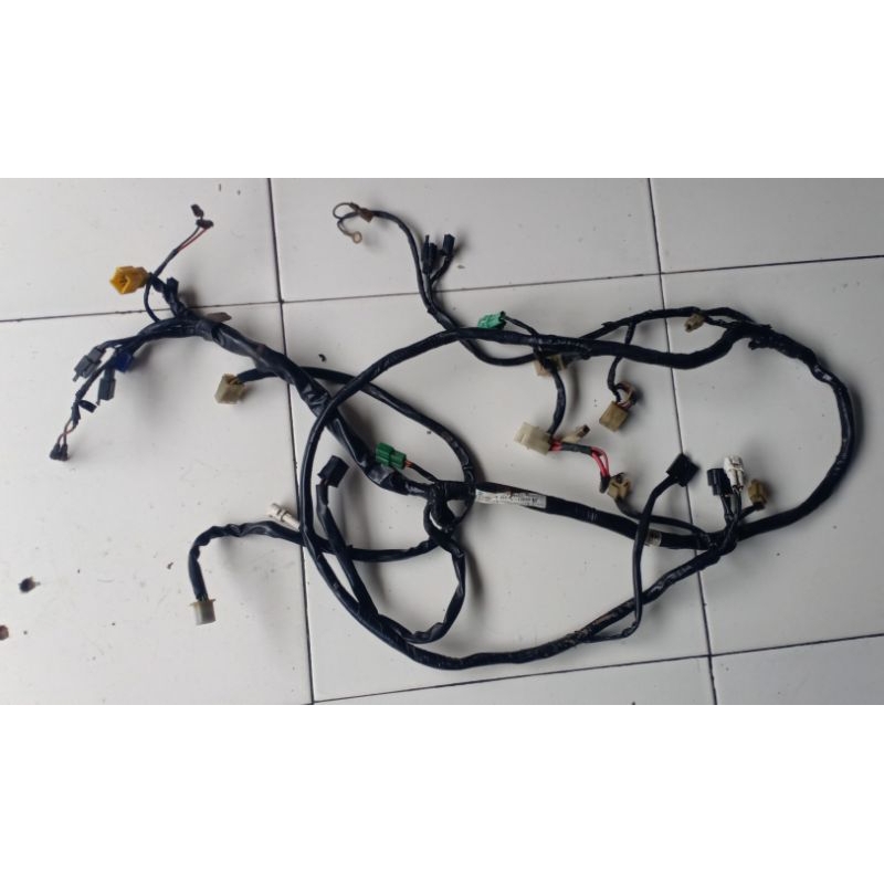 kabel body copotan original suzuki skywave 125  tahun 2010