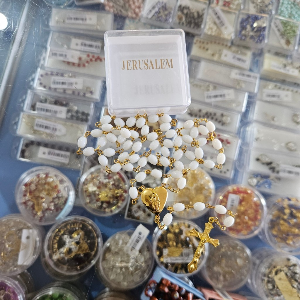 Rosario Impor Jerusalem Love putih Emas