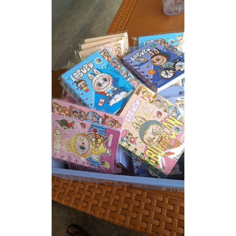 

Notebook motiv labubu