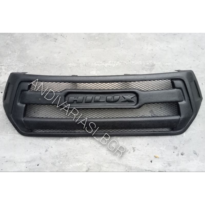 Grill Grille Hilux Revo Rocco 2018-2020