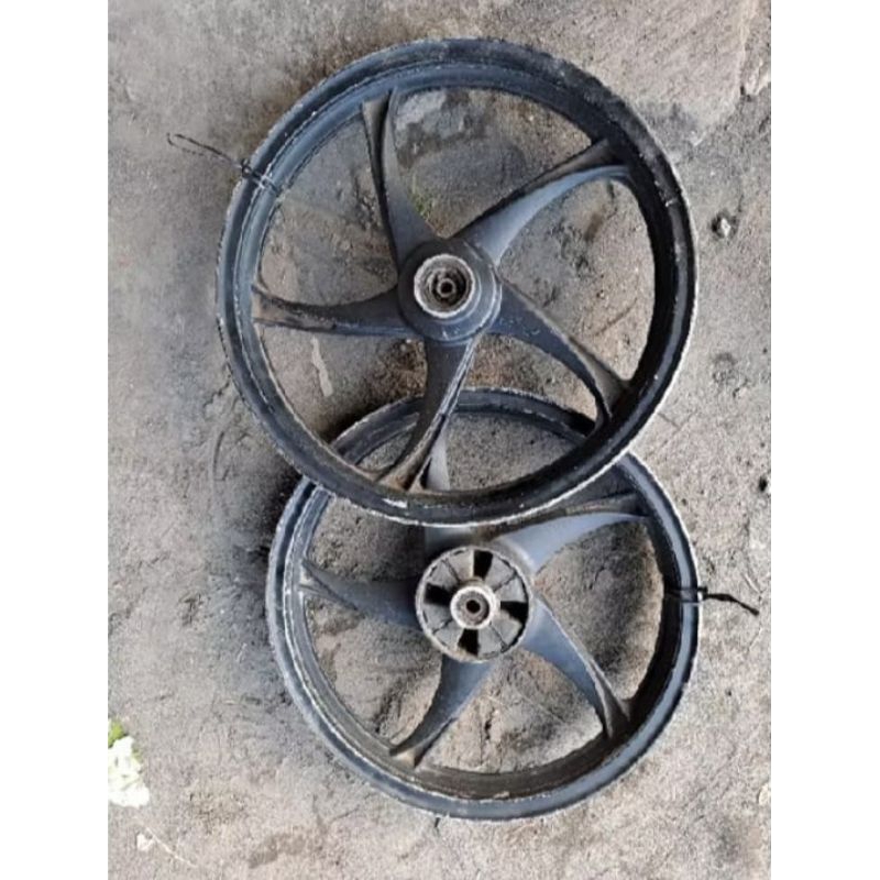 Velg Sepasang Minerva Original Copotan